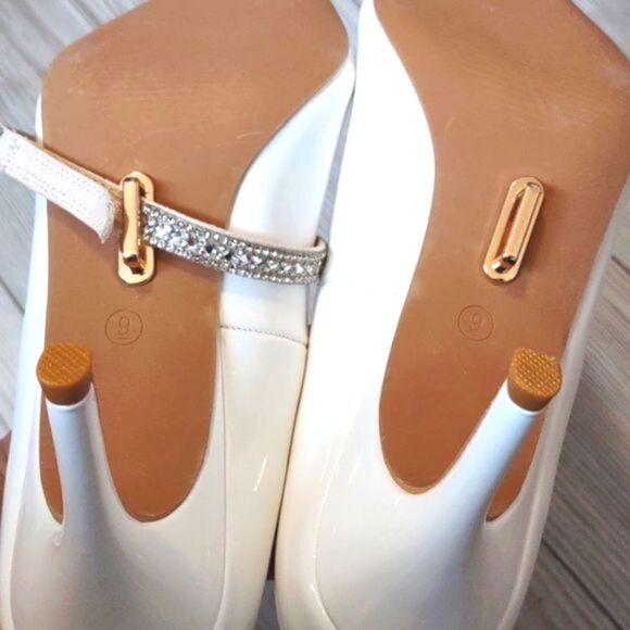 (75-3733) Coutgo Women's Removable Rhinestone Strap Pointed Toe Sz 6.5 - Picture 8 of 10